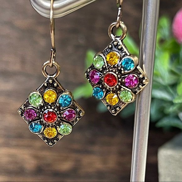 Hand Crafted Jewelry - SUNBURST DAISY EARRINGS multi colored VIBRANT dainty Boho Chic Fun Bright Floral